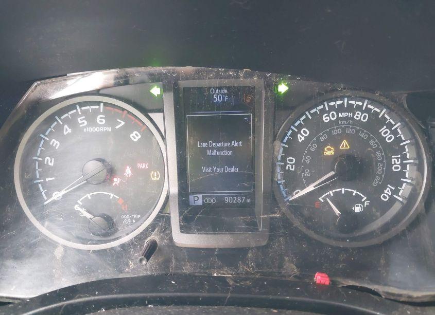 Photo 16 of 2019 Toyota Tacoma 4WD TRD OFF ROAD (VIN 3TMCZ5AN1KM201822)