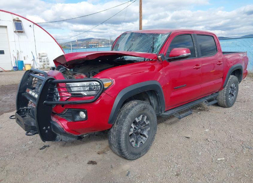 Photo 2 of 2019 Toyota Tacoma 4WD TRD OFF ROAD (VIN 3TMCZ5AN1KM201822)