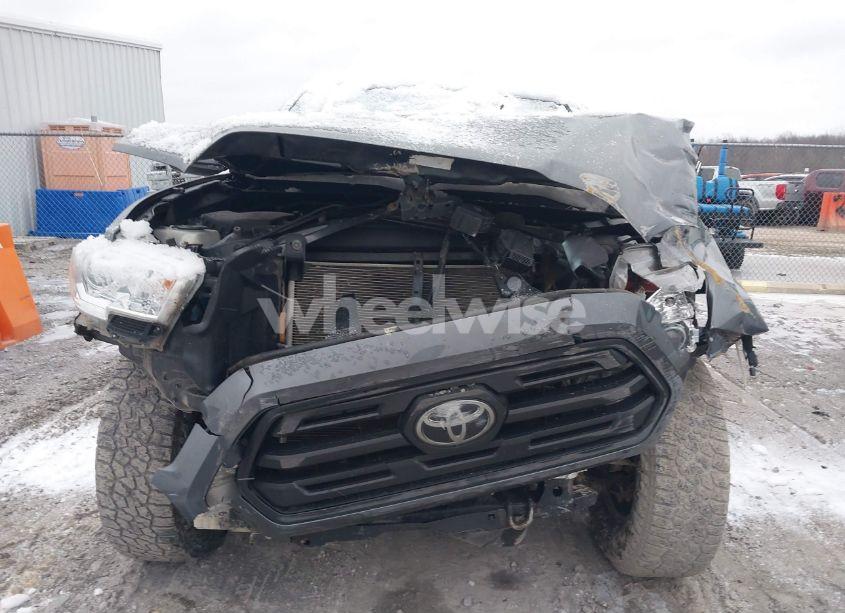 Photo 13 of 2019 Toyota Tacoma SR V6 (VIN 3TMCZ5AN1KM220984)