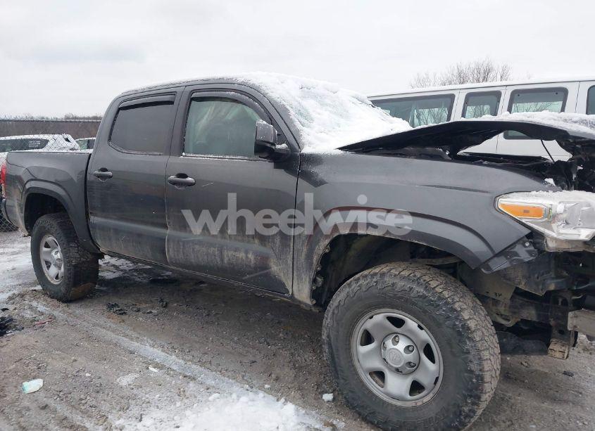Photo 14 of 2019 Toyota Tacoma SR V6 (VIN 3TMCZ5AN1KM220984)