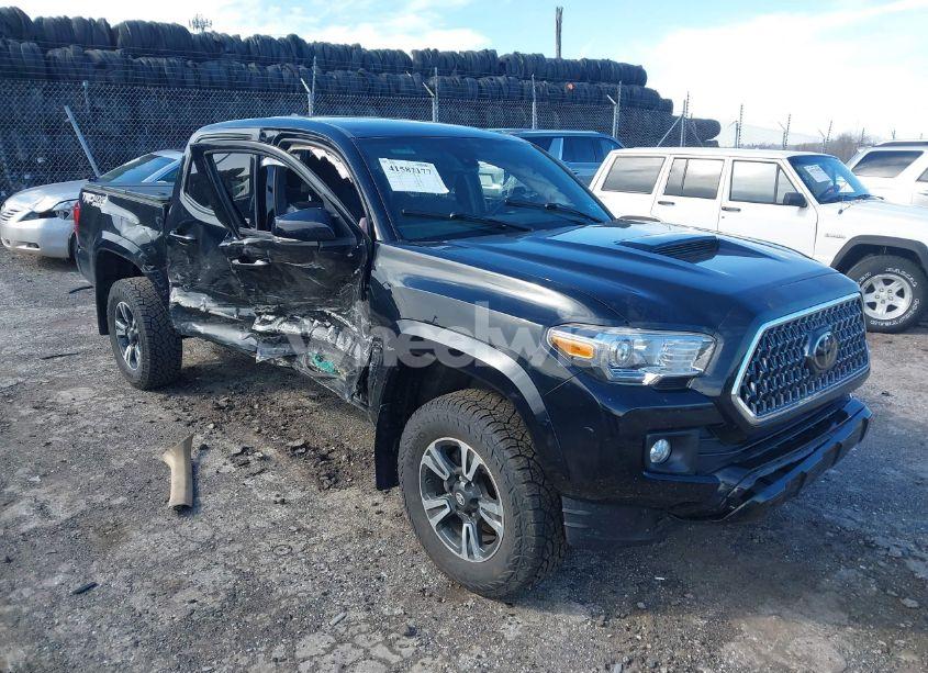2019 Toyota Tacoma TRD SPORT (VIN 3TMCZ5AN1KM232424) main photo