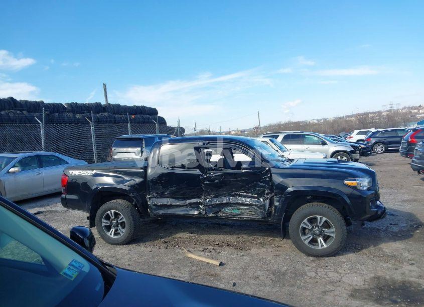 Photo 12 of 2019 Toyota Tacoma TRD SPORT (VIN 3TMCZ5AN1KM232424)