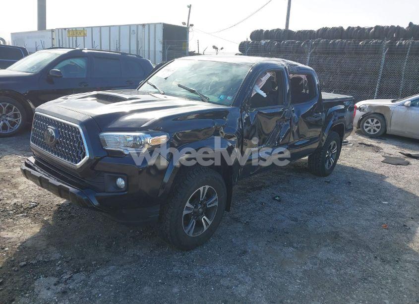 Photo 2 of 2019 Toyota Tacoma TRD SPORT (VIN 3TMCZ5AN1KM232424)