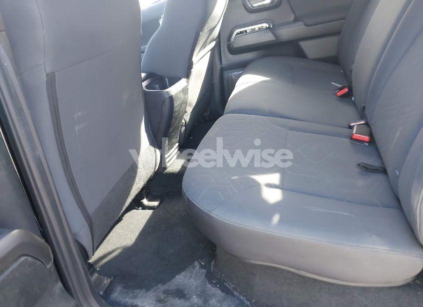 Photo 8 of 2019 Toyota Tacoma TRD SPORT (VIN 3TMCZ5AN1KM232424)