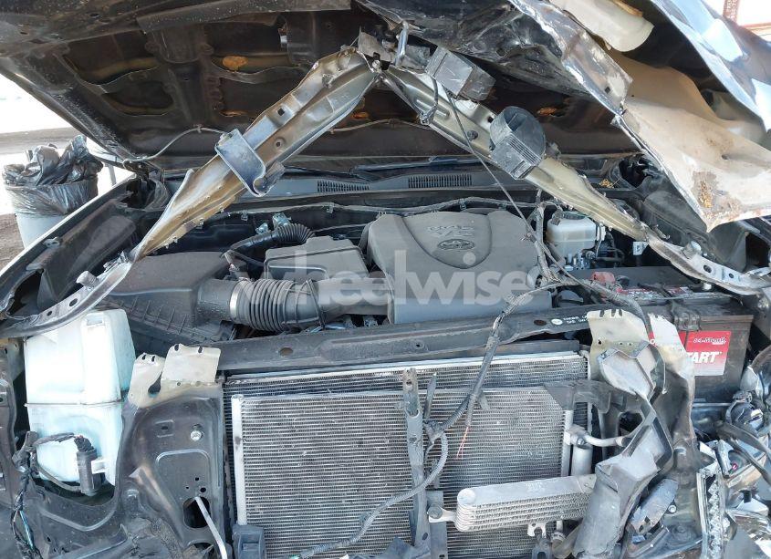 Photo 10 of 2019 Toyota Tacoma TRD OFF ROAD (VIN 3TMCZ5AN1KM254066)