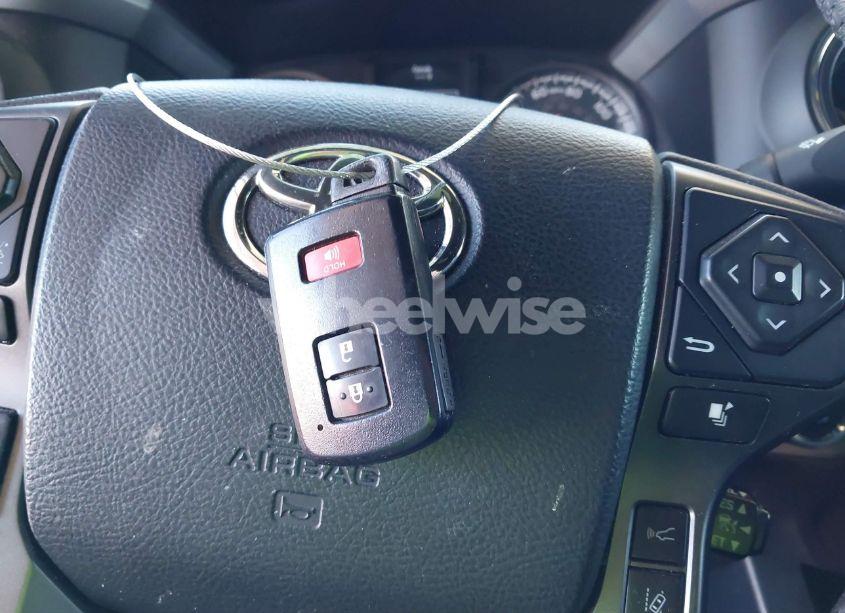 Photo 11 of 2019 Toyota Tacoma TRD OFF ROAD (VIN 3TMCZ5AN1KM254066)