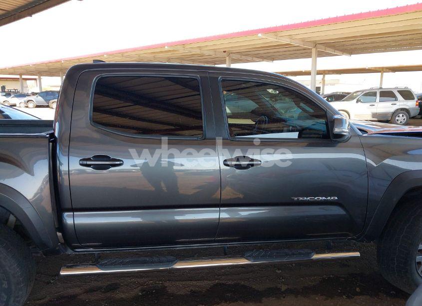 Photo 14 of 2019 Toyota Tacoma TRD OFF ROAD (VIN 3TMCZ5AN1KM254066)