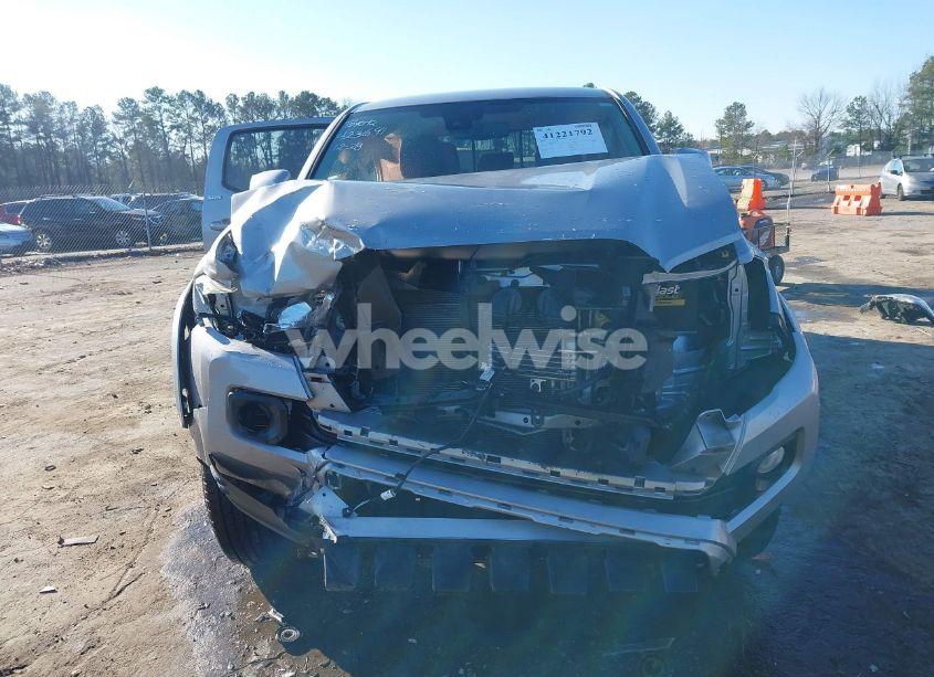 Photo 13 of 2020 Toyota Tacoma SR5 V6 (VIN 3TMCZ5AN1LM296965)