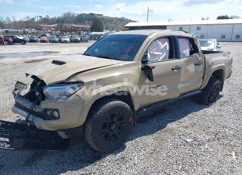 Photo 2 of 2020 Toyota Tacoma TRD SPORT (VIN 3TMCZ5AN1LM300447)