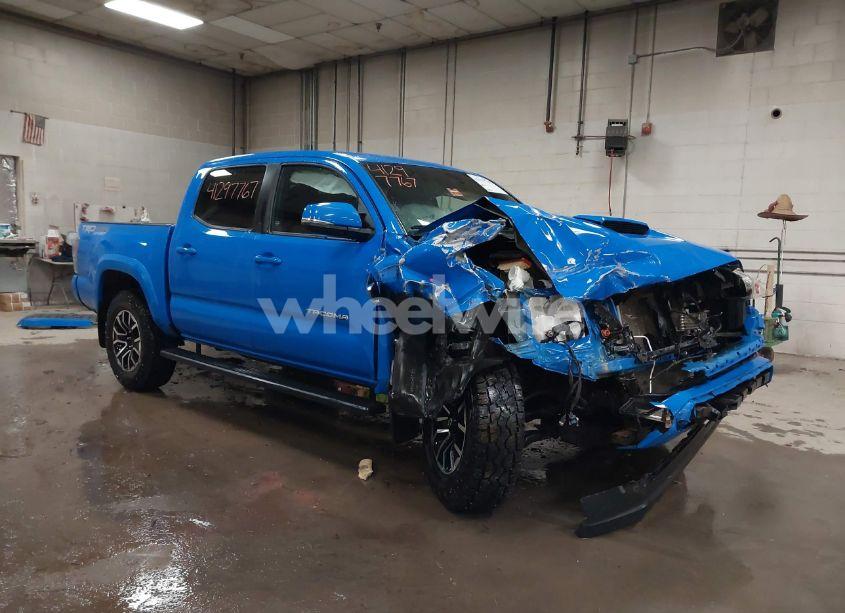 2020 Toyota Tacoma TRD SPORT (VIN 3TMCZ5AN1LM325672) main photo