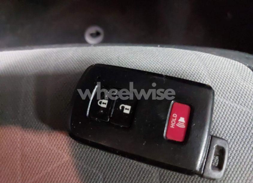 Photo 11 of 2020 Toyota Tacoma TRD SPORT (VIN 3TMCZ5AN1LM325672)