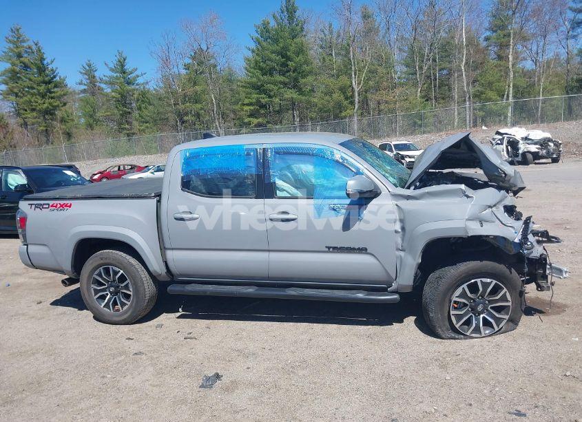 Photo 13 of 2020 Toyota Tacoma TRD SPORT (VIN 3TMCZ5AN1LM353102)