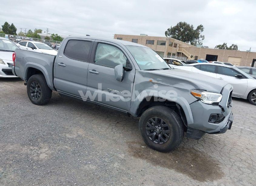 2021 Toyota Tacoma SR5 V6 (VIN 3TMCZ5AN1MM422937) main photo