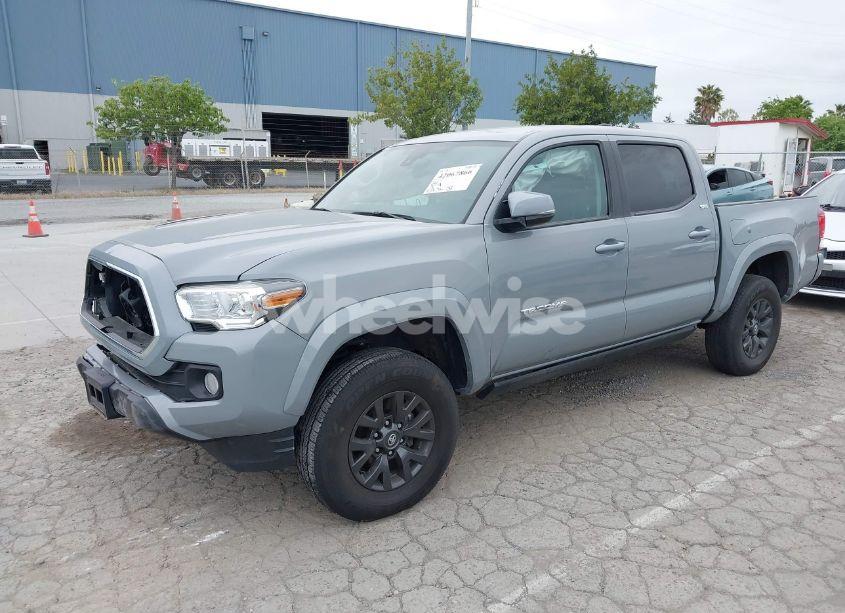 Photo 2 of 2021 Toyota Tacoma SR5 V6 (VIN 3TMCZ5AN1MM422937)