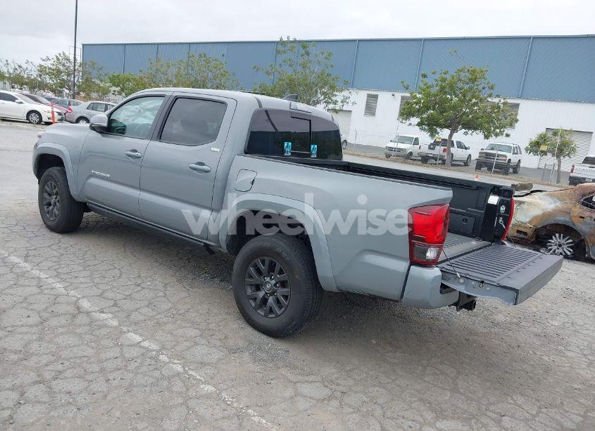 Photo 3 of 2021 Toyota Tacoma SR5 V6 (VIN 3TMCZ5AN1MM422937)