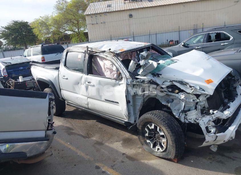 Photo 13 of 2021 Toyota Tacoma TRD OFF-ROAD (VIN 3TMCZ5AN1MM429354)
