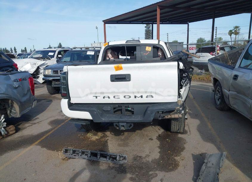Photo 16 of 2021 Toyota Tacoma TRD OFF-ROAD (VIN 3TMCZ5AN1MM429354)