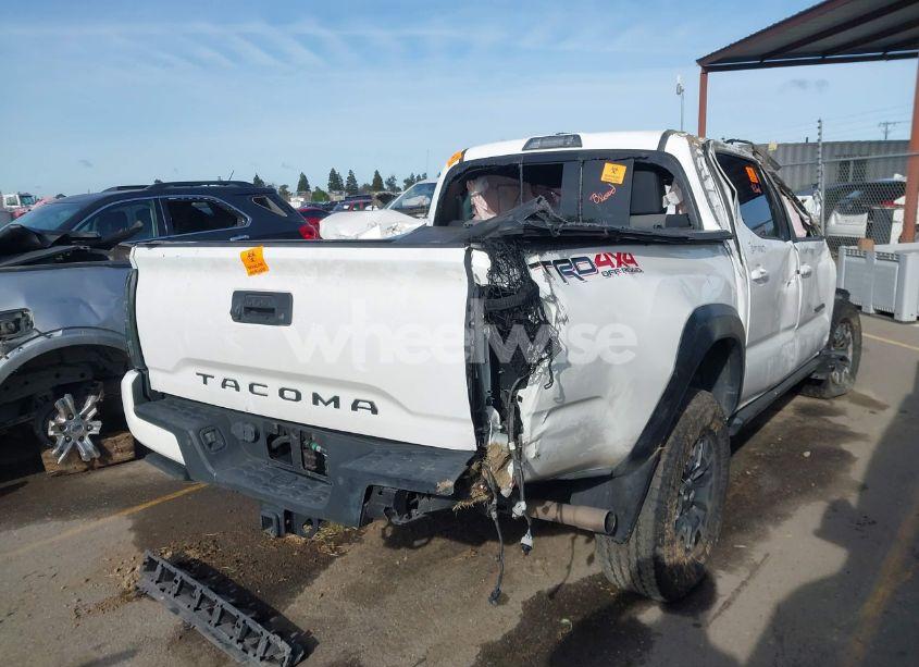 Photo 4 of 2021 Toyota Tacoma TRD OFF-ROAD (VIN 3TMCZ5AN1MM429354)