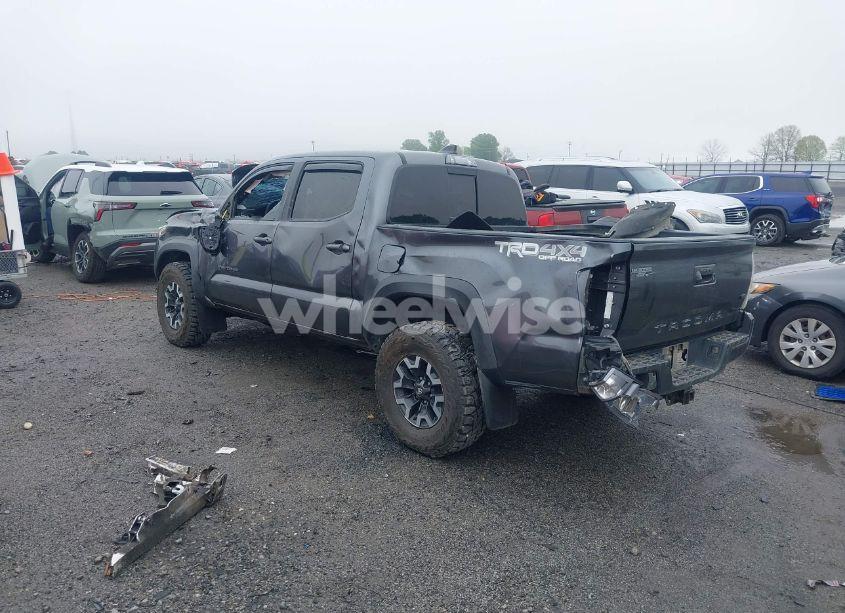 Photo 3 of 2022 Toyota Tacoma TRD OFF ROAD (VIN 3TMCZ5AN1NM476353)