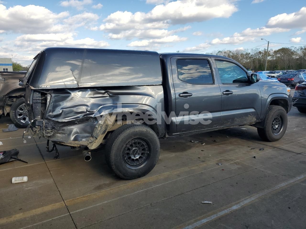 Photo 3 of 2022 TOYOTA TACOMA DOUBLE CAB (VIN 3TMCZ5AN1NM487322)