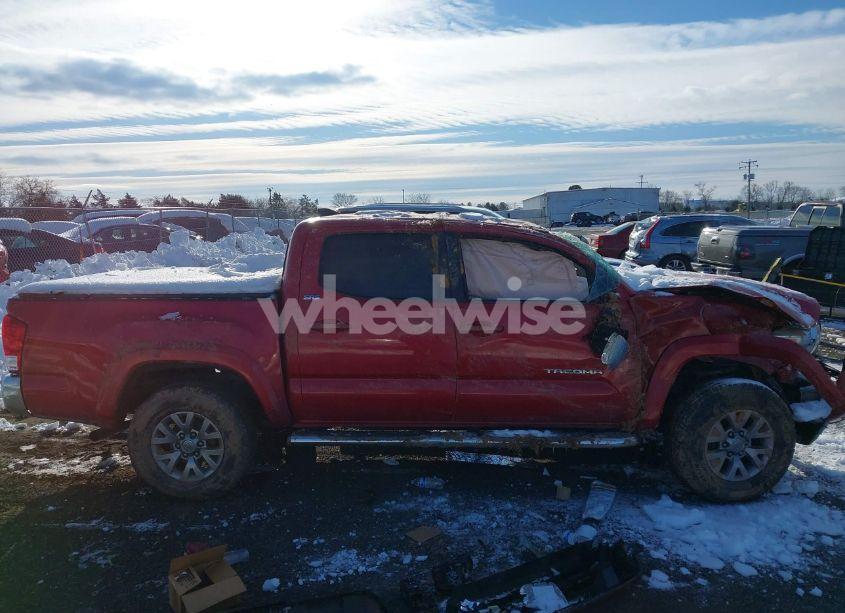 Photo 13 of 2016 Toyota Tacoma SR5 V6 (VIN 3TMCZ5AN2GM022776)