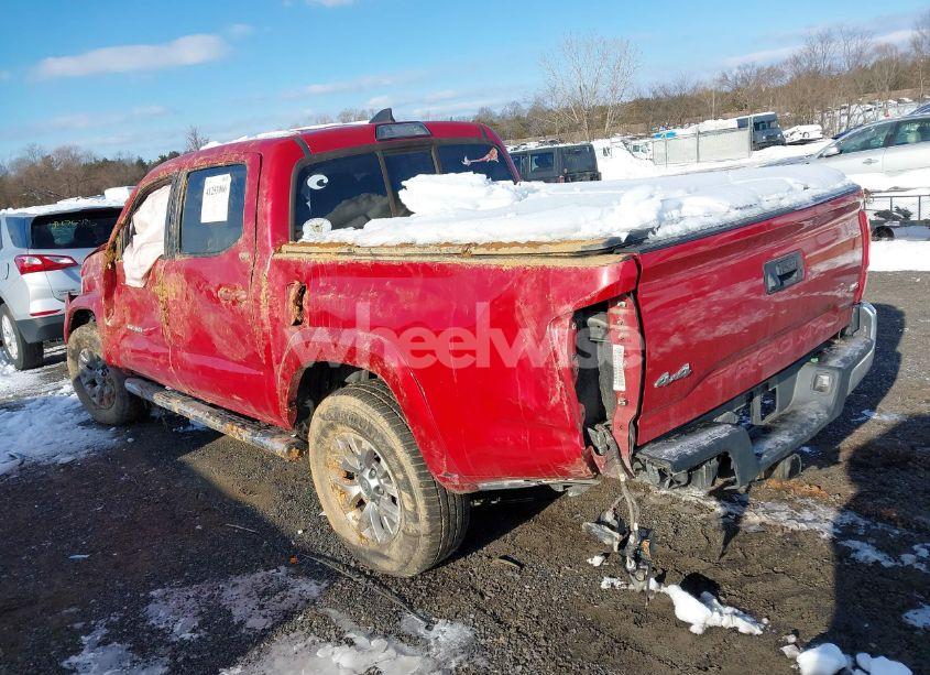 Photo 3 of 2016 Toyota Tacoma SR5 V6 (VIN 3TMCZ5AN2GM022776)