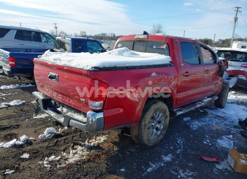 Photo 4 of 2016 Toyota Tacoma SR5 V6 (VIN 3TMCZ5AN2GM022776)
