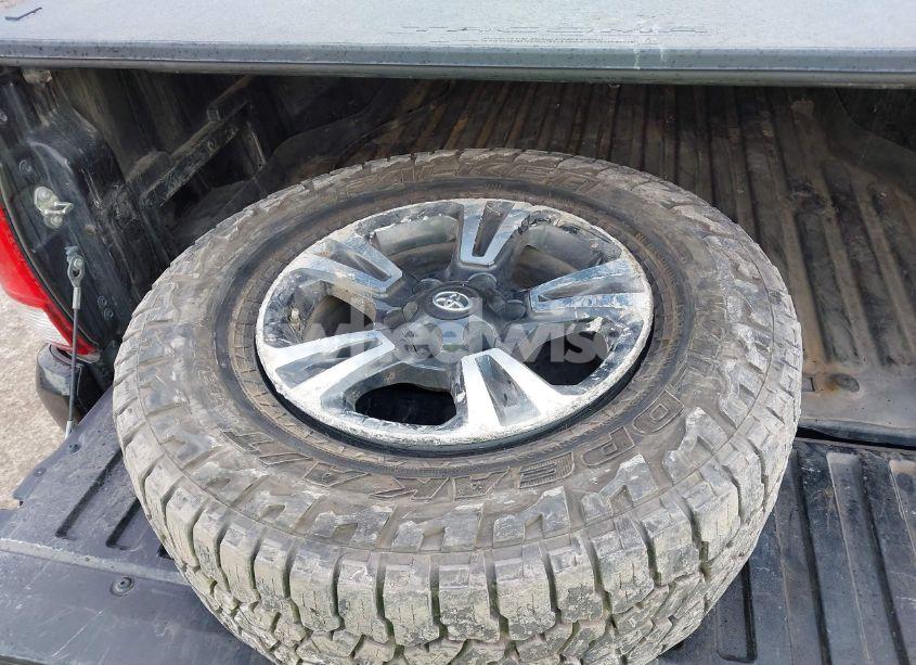 Photo 12 of 2016 Toyota Tacoma TRD SPORT (VIN 3TMCZ5AN2GM027945)