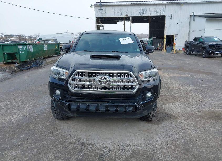 Photo 13 of 2016 Toyota Tacoma TRD SPORT (VIN 3TMCZ5AN2GM027945)