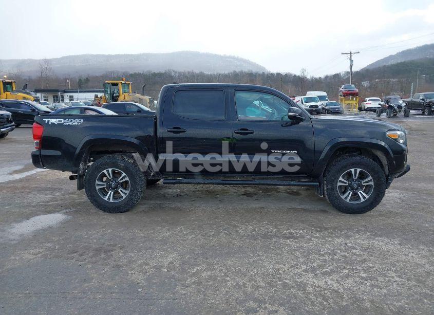 Photo 14 of 2016 Toyota Tacoma TRD SPORT (VIN 3TMCZ5AN2GM027945)
