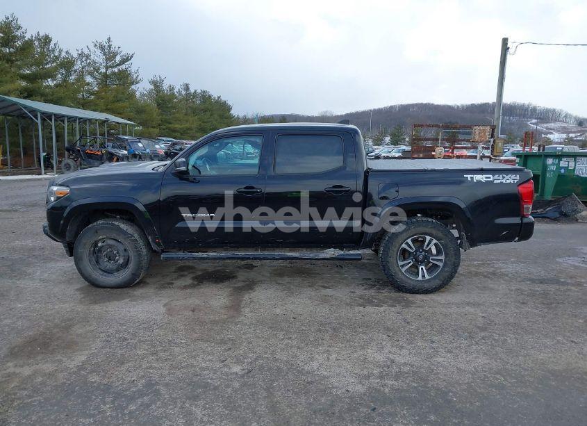 Photo 15 of 2016 Toyota Tacoma TRD SPORT (VIN 3TMCZ5AN2GM027945)