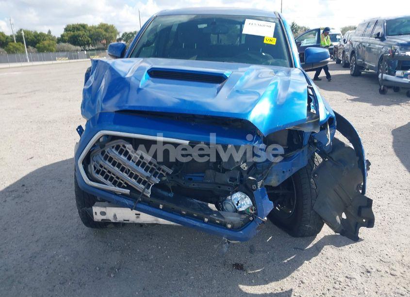 Photo 6 of 2016 Toyota Tacoma TRD SPORT (VIN 3TMCZ5AN2GM042588)