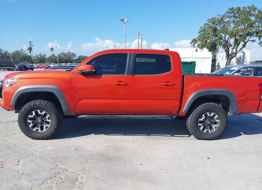 Photo 14 of 2017 Toyota Tacoma TRD OFF ROAD (VIN 3TMCZ5AN2HM067377)
