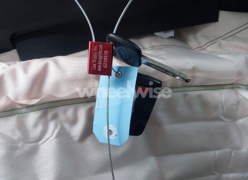 Photo 11 of 2017 Toyota Tacoma TRD OFF ROAD (VIN 3TMCZ5AN2HM098810)