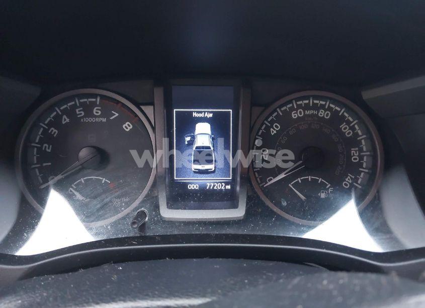 Photo 7 of 2017 Toyota Tacoma TRD OFF ROAD (VIN 3TMCZ5AN2HM098810)