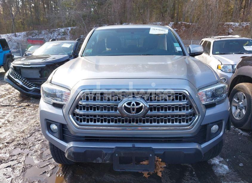 Photo 12 of 2017 Toyota Tacoma TRD OFF ROAD (VIN 3TMCZ5AN2HM102404)