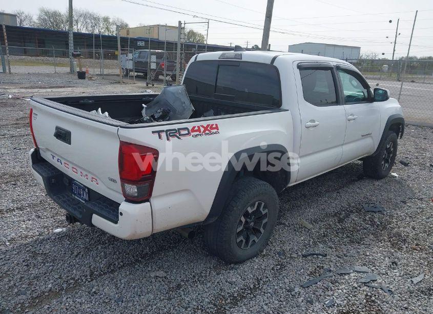 Photo 4 of 2018 Toyota Tacoma TRD OFF ROAD (VIN 3TMCZ5AN2JM171647)