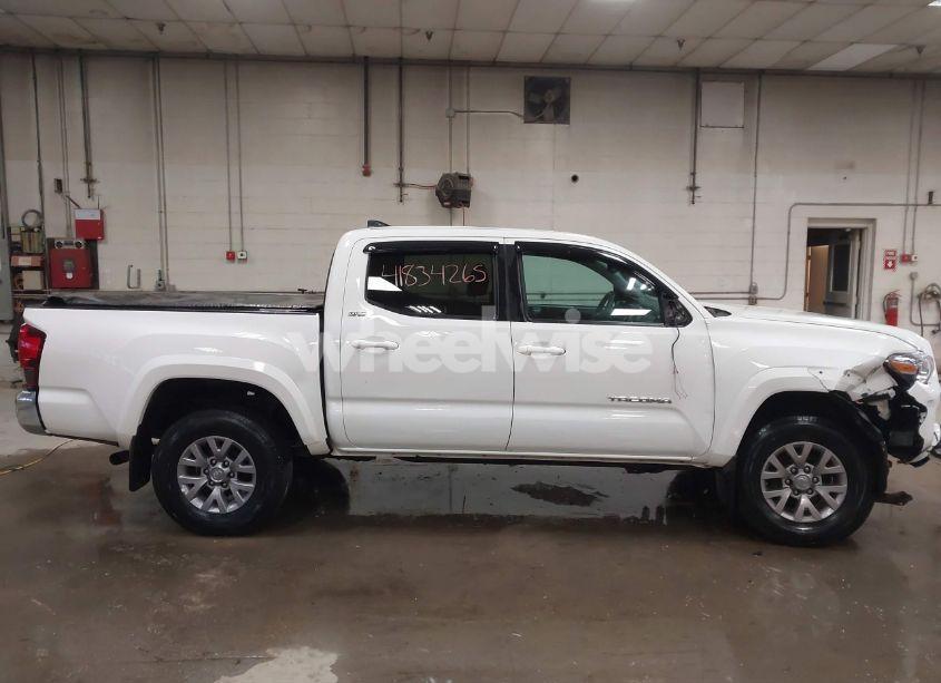 Photo 14 of 2019 Toyota Tacoma SR5 V6 (VIN 3TMCZ5AN2KM189373)