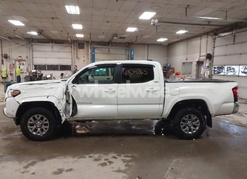 Photo 15 of 2019 Toyota Tacoma SR5 V6 (VIN 3TMCZ5AN2KM189373)