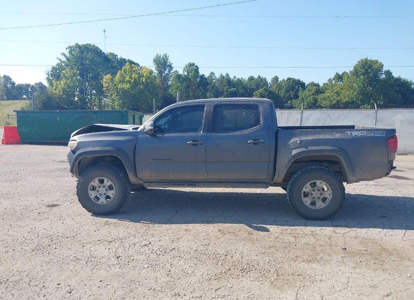 Photo 14 of 2019 Toyota Tacoma TRD OFF ROAD (VIN 3TMCZ5AN2KM238099)