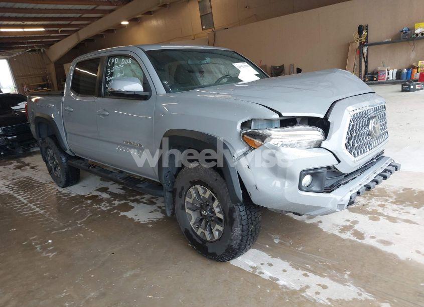 2019 Toyota Tacoma TRD OFF ROAD (VIN 3TMCZ5AN2KM251158) main photo