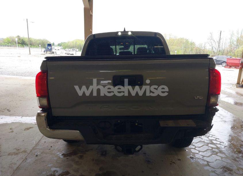 Photo 16 of 2019 Toyota Tacoma TRD OFF ROAD (VIN 3TMCZ5AN2KM251158)