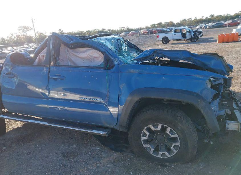Photo 13 of 2019 Toyota Tacoma TRD OFF ROAD (VIN 3TMCZ5AN2KM254982)
