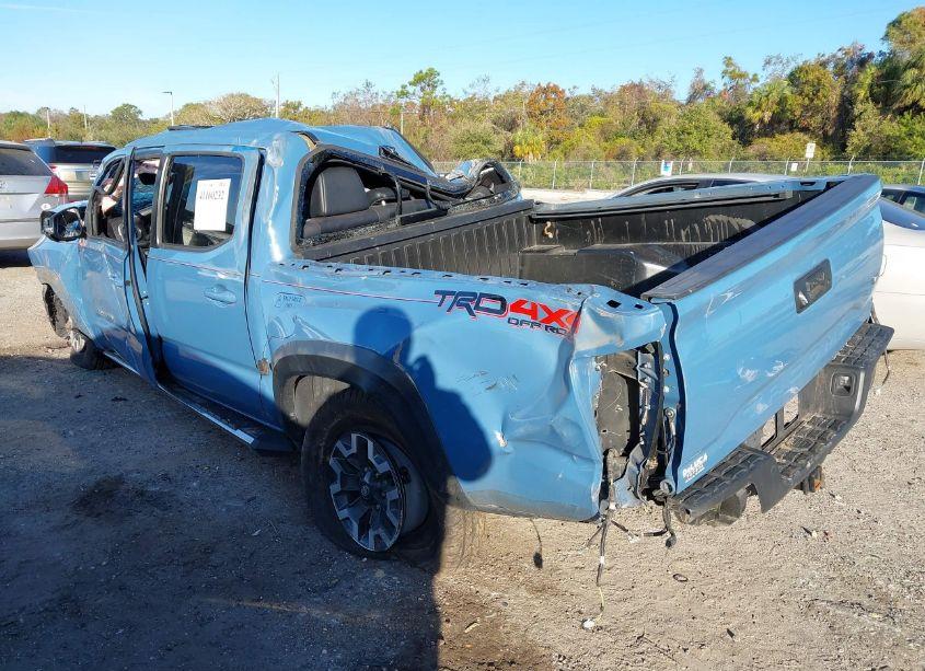 Photo 3 of 2019 Toyota Tacoma TRD OFF ROAD (VIN 3TMCZ5AN2KM254982)