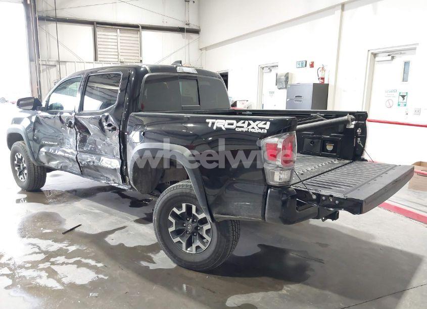 Photo 3 of 2020 Toyota Tacoma TRD OFF-ROAD (VIN 3TMCZ5AN2LM307259)