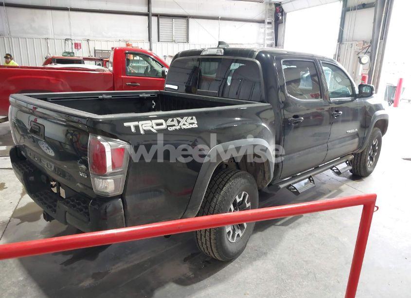 Photo 4 of 2020 Toyota Tacoma TRD OFF-ROAD (VIN 3TMCZ5AN2LM307259)