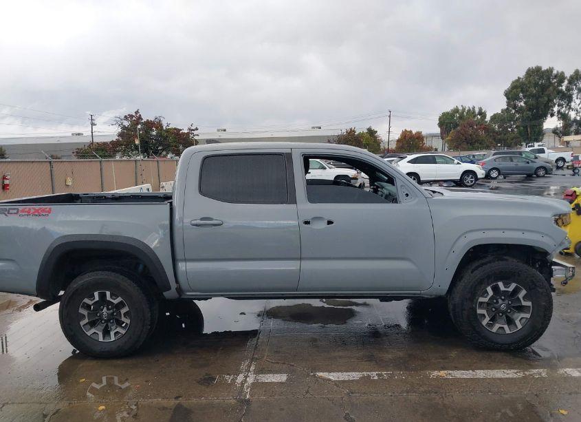 Photo 14 of 2020 Toyota Tacoma TRD OFF-ROAD (VIN 3TMCZ5AN2LM325843)