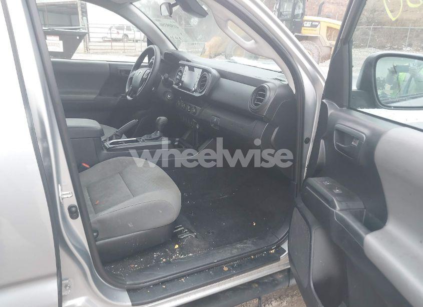 Photo 5 of 2020 Toyota Tacoma SR V6 (VIN 3TMCZ5AN2LM365758)