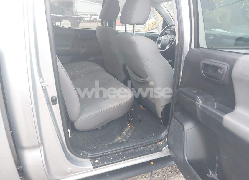 Photo 8 of 2020 Toyota Tacoma SR V6 (VIN 3TMCZ5AN2LM365758)