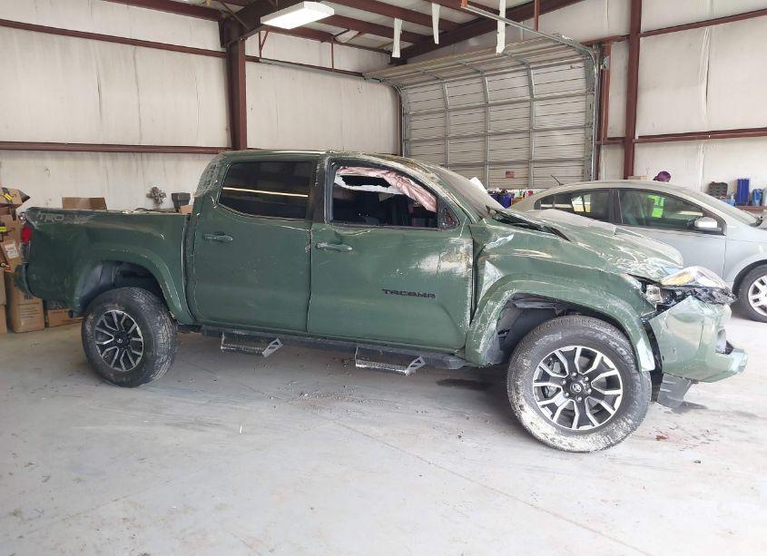 Photo 13 of 2021 Toyota Tacoma TRD SPORT (VIN 3TMCZ5AN2MM375627)